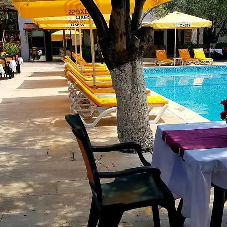 Hotel Palm Way Kucukkuyu