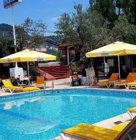 Hotel Palm Way