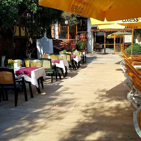 Palm Way * Küçükkuyu